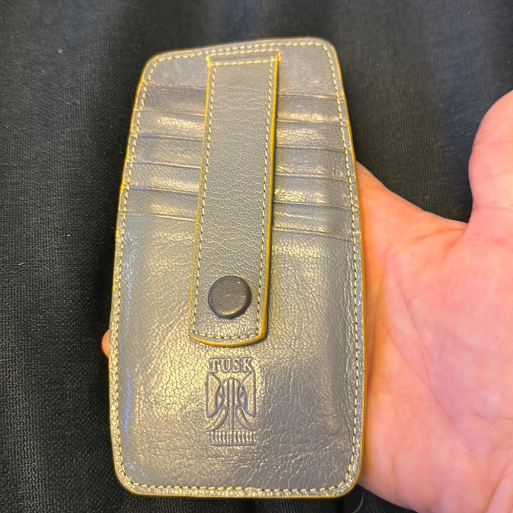 Tusk aqua leather card wallet